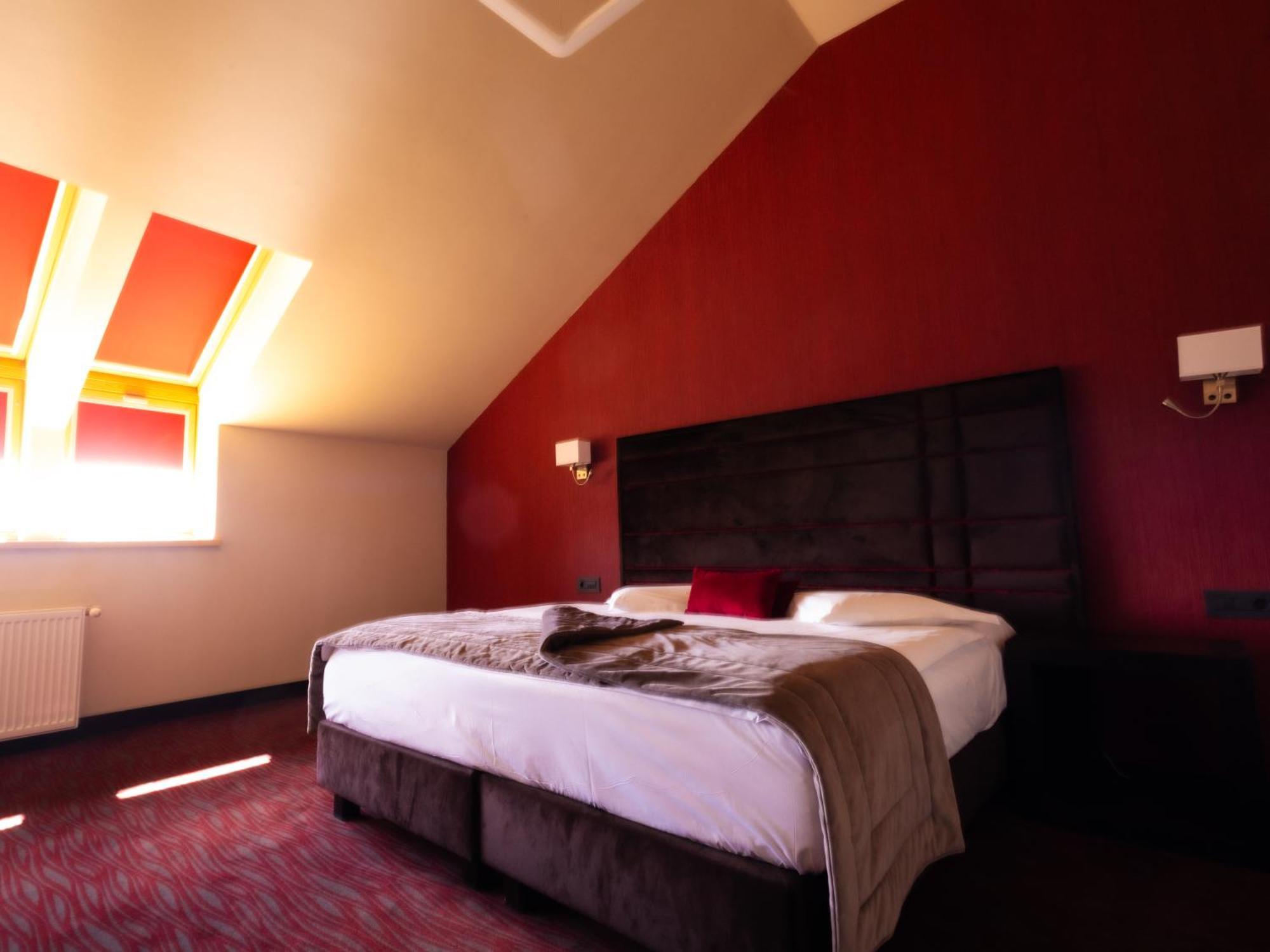 The Fifth Floor By Old Town Hotel Timişoara Exteriör bild